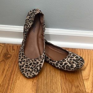 Lucky Brand Emmie flats- size 8